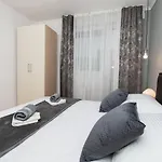 Only Apartamento